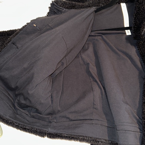 Lululemon textured fleece button jacket - Picture 8 of 13